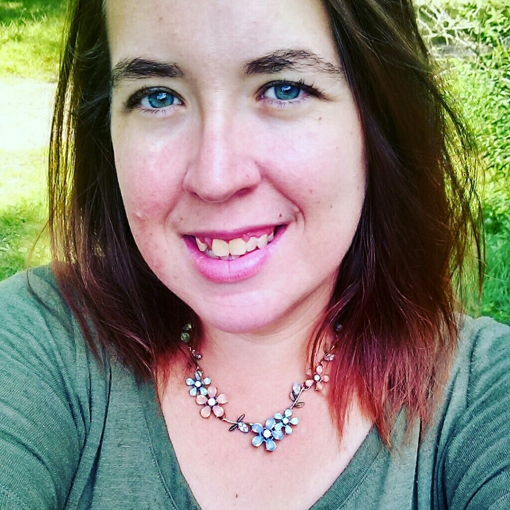 Meet your Posher, Kayla